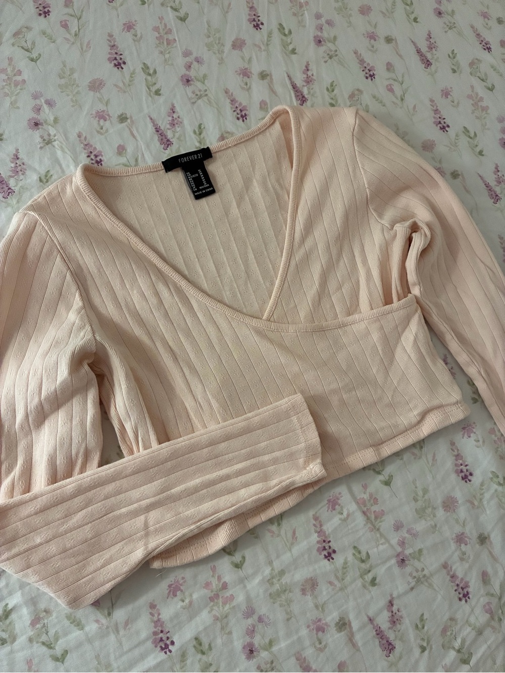Forever 21 Light Blush Ribbed V-Neck Long Sleeve Crop Top